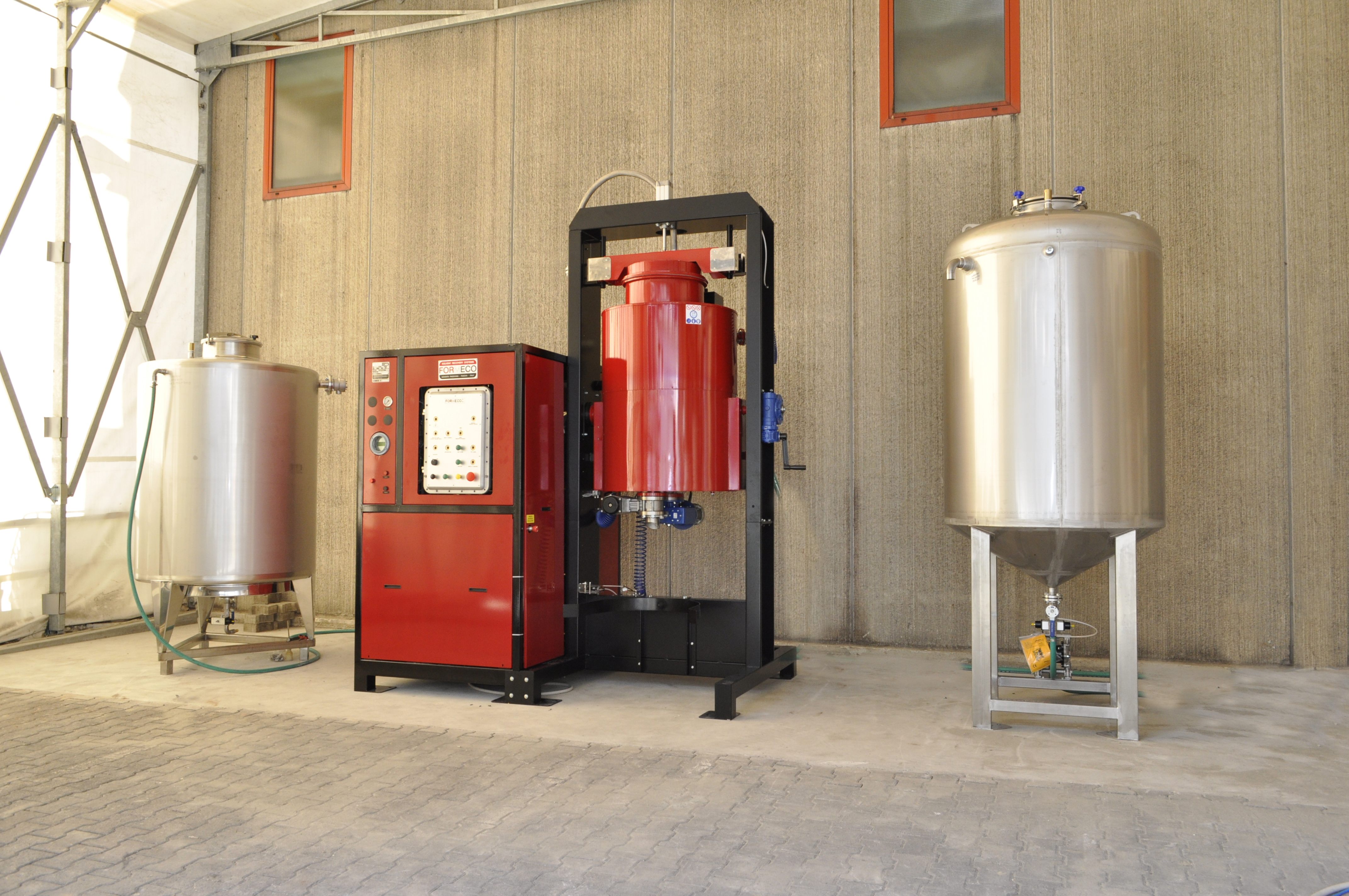 Industrial 250 — distillatore solventi 250 L
